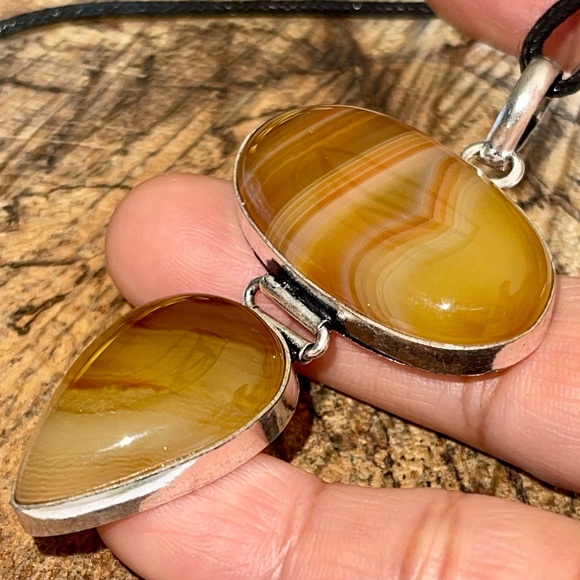 Rustic Color Sardonyx Agate Pendant 2 7/8” - Picture 3 of 15